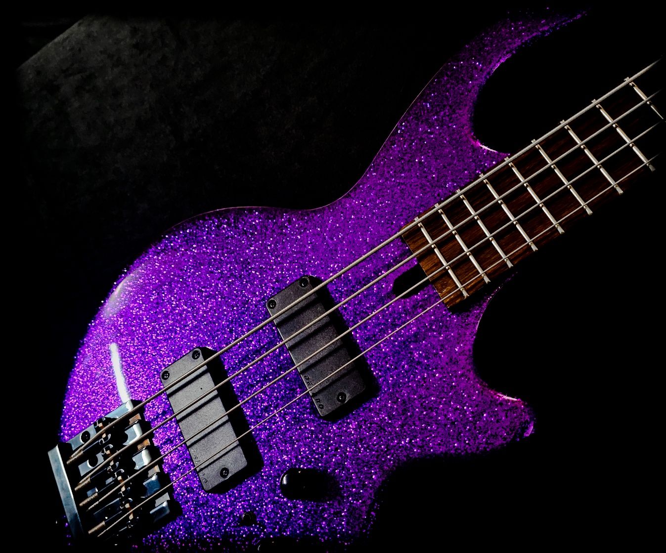 Electric bass body front
