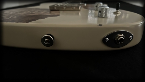 GuitarSide1 (1)